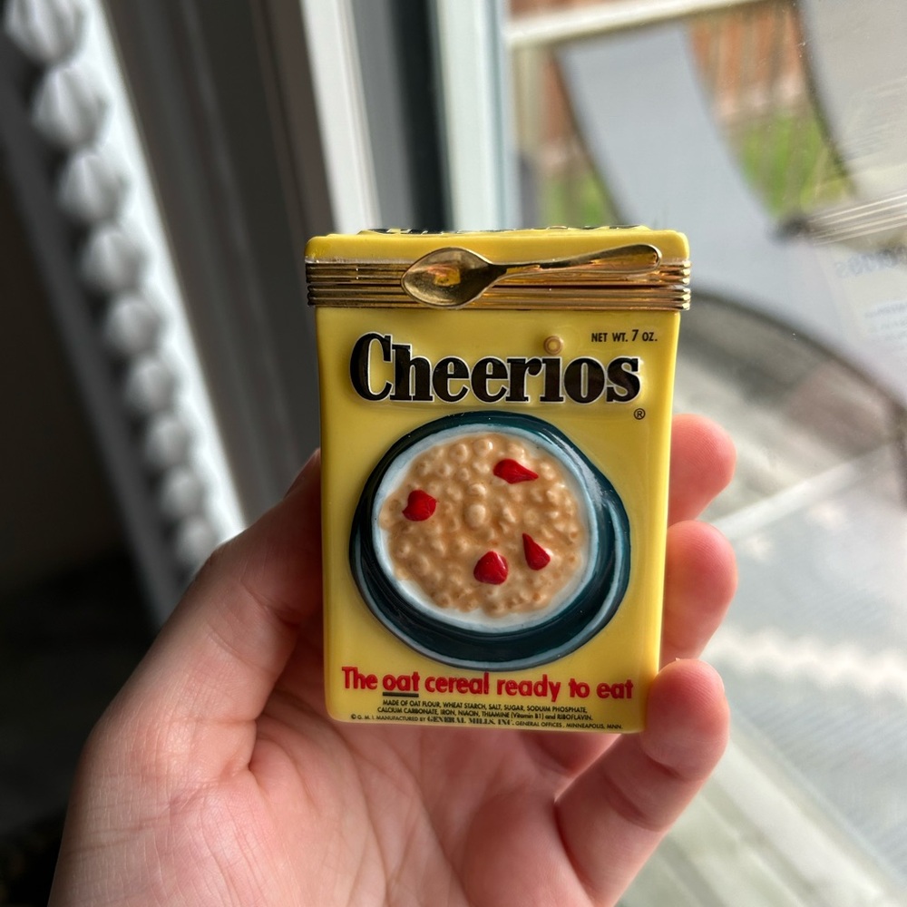 ANTIQUE | Franklin Mint Cheerios porcelain box
